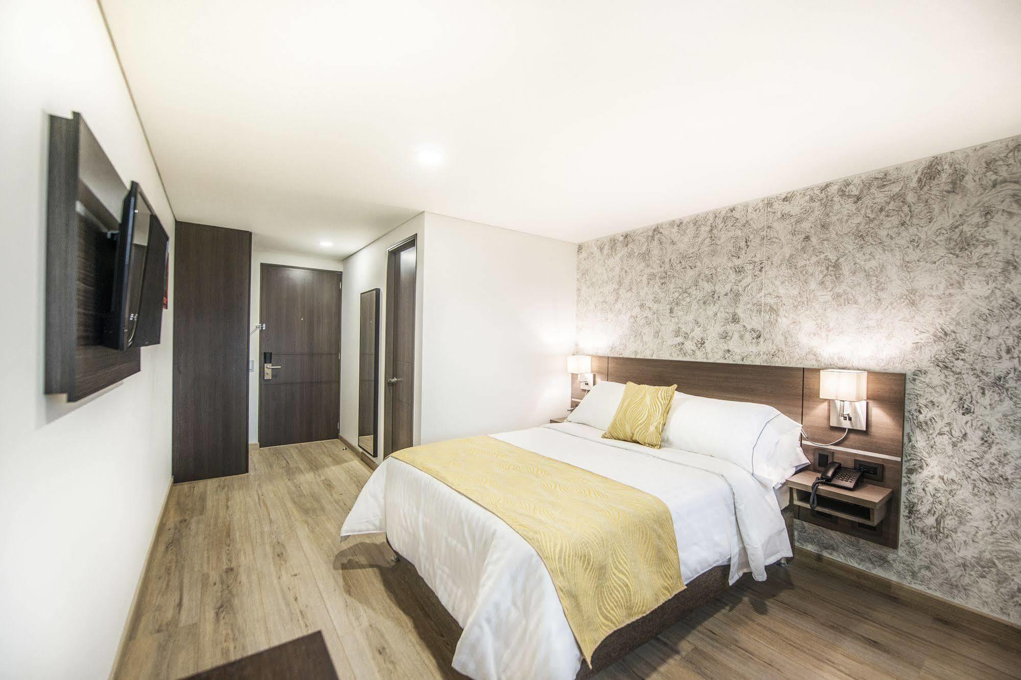 Sm Grand Hotel Bogotá Extérieur photo